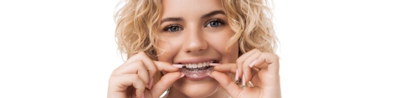Clear Aligners for Working Professionals: Discreet Orthodontic Options That Fit Your Lifestyle